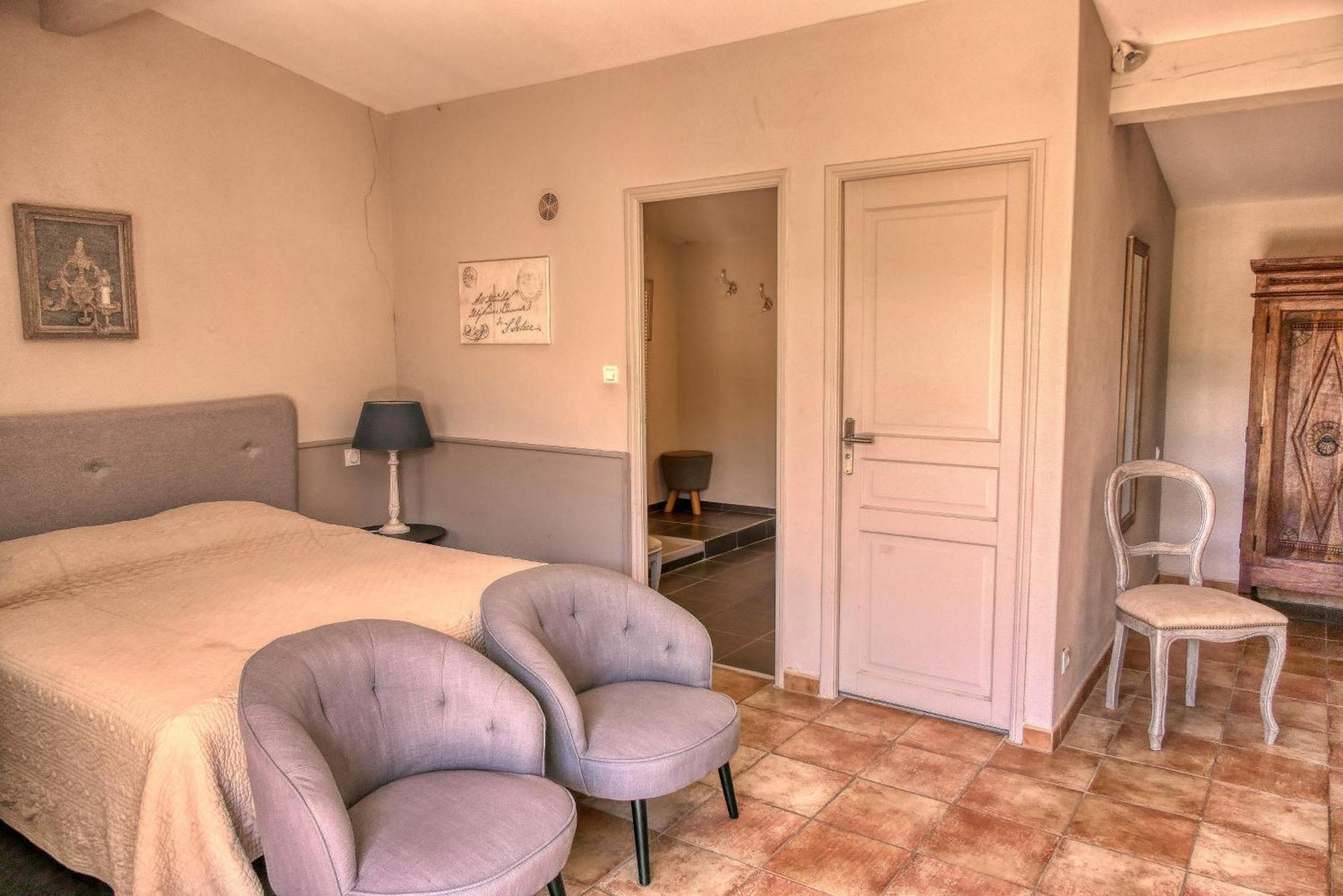 Jade En Provence Hotel Vaison-la-Romaine Exterior photo