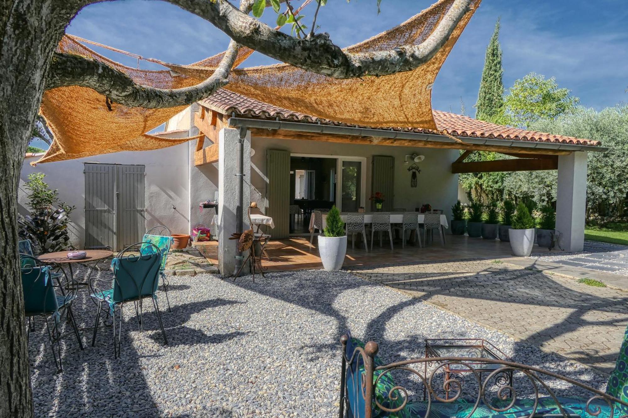 Jade En Provence Hotel Vaison-la-Romaine Exterior photo