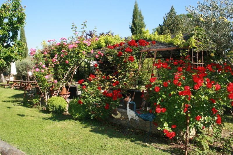 Jade En Provence Hotel Vaison-la-Romaine Exterior photo
